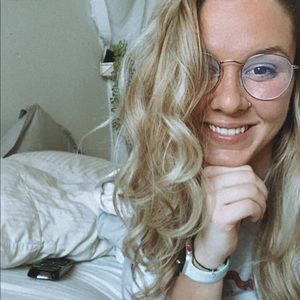 Meet your Posher, Bailey